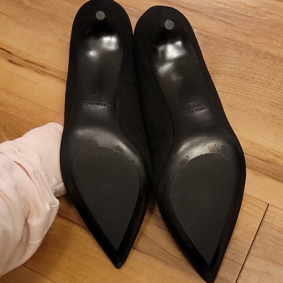 Brand New Zara Black Velvet Heels - Picture 3 of 3